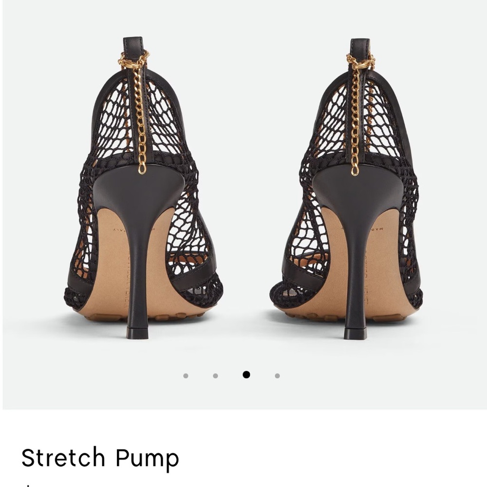 Bottega Veneta Black Heels with Pointed Toe and Stiletto Heel - Picture 2 of 4